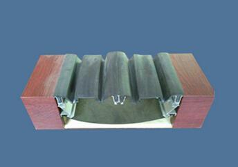 蘇州伸縮縫施工與房屋伸縮縫 常熟市古里鎮(zhèn)白茆廣達金屬變形縫制造廠的專業(yè)金屬材料應(yīng)用